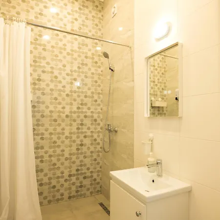 готельчик у кірхи Odessa